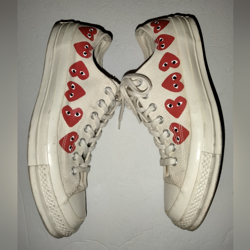 Comme Des Garcons Play x Converse (Sz 10M/12L) Red Heart Pattern Low Top Sneaker